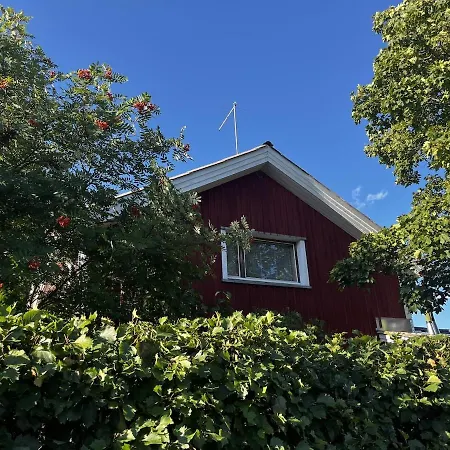 Apartamento 12 People, 4 Bedrooms, Close To The Center With A Large Deck Tampere