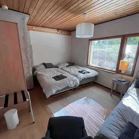 12 People, 4 Bedrooms, Close To The Center With A Large Deck * Tampere