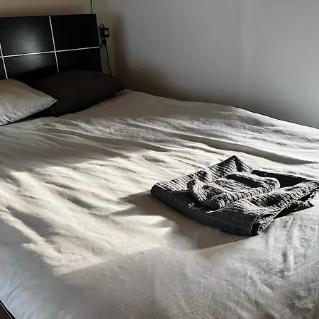Apartamento 12 People, 4 Bedrooms, Close To The Center With A Large Deck Tampere