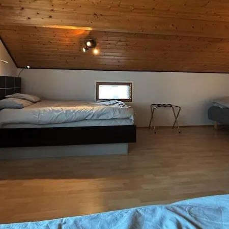 Apartamento 12 People, 4 Bedrooms, Close To The Center With A Large Deck Tampere